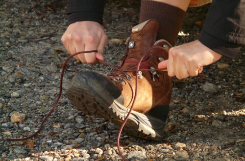 How long after hip replacement can I tie my shoes